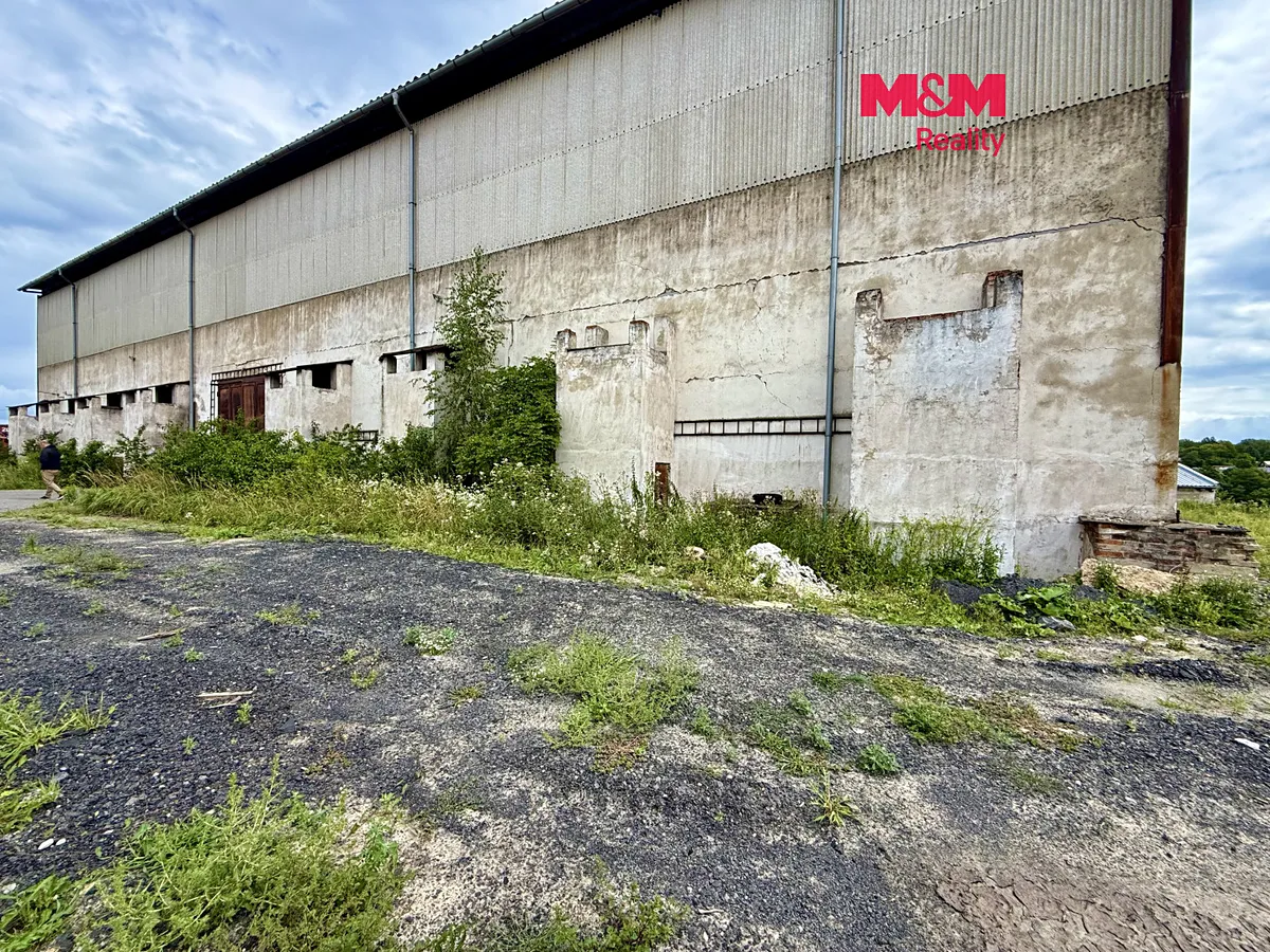 Pronájem skladového prostoru 1040 m²
